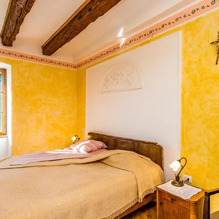 Nyaraló House Kras *