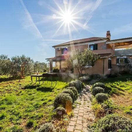 Nyaraló House Kras *